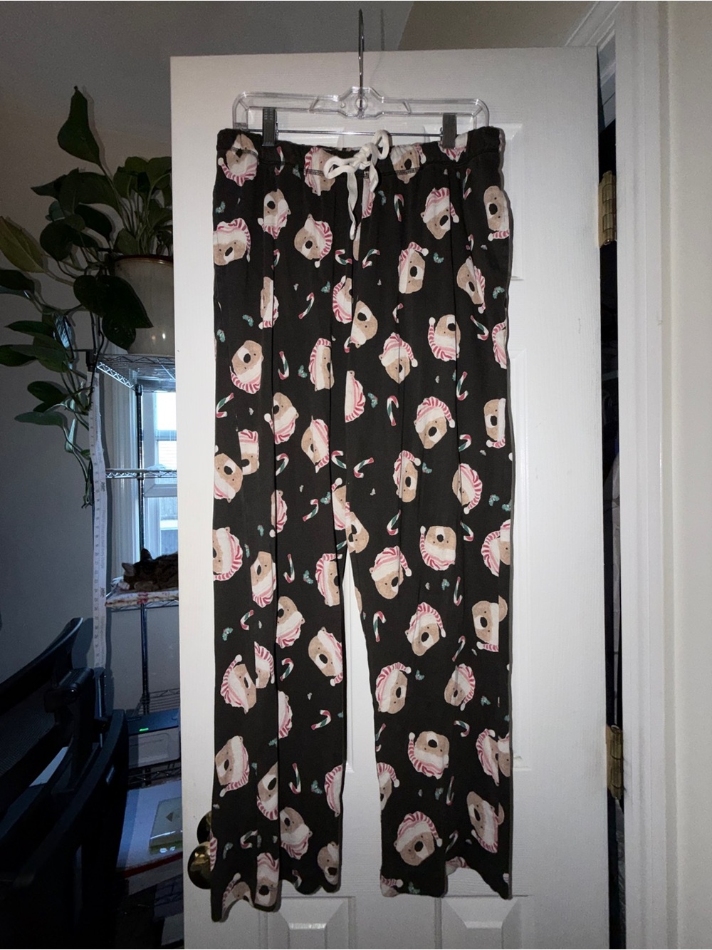 Burt’s Bees Pajama Pants with Holiday Bear Print. Sz L